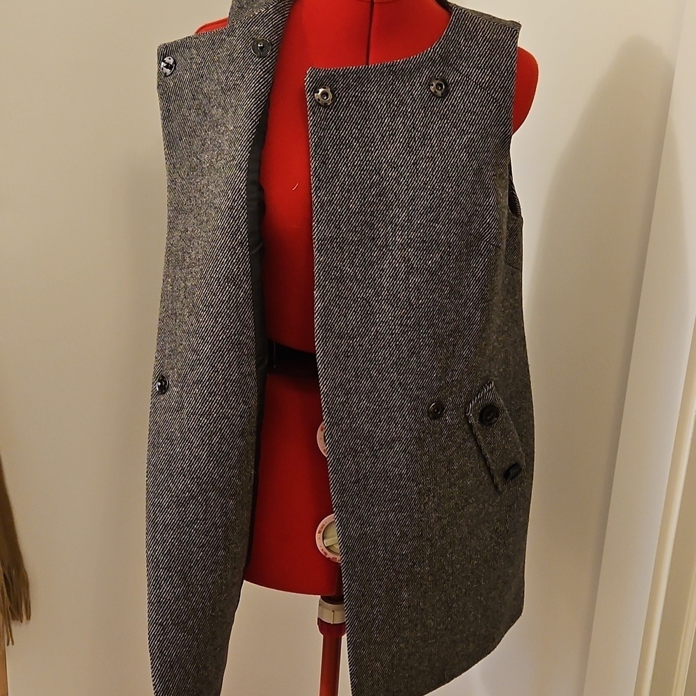 Limited Wool Vest - Picture 2 of 4